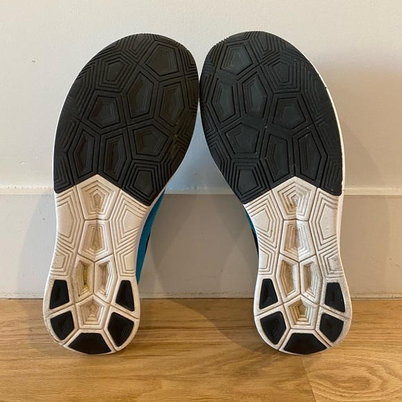 Nike Zoom Fly FK Sneakers - Picture 8 of 9